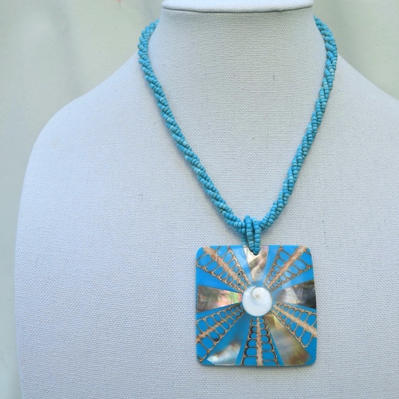Blue Shell Beaded Necklace - Picture 1 of 3